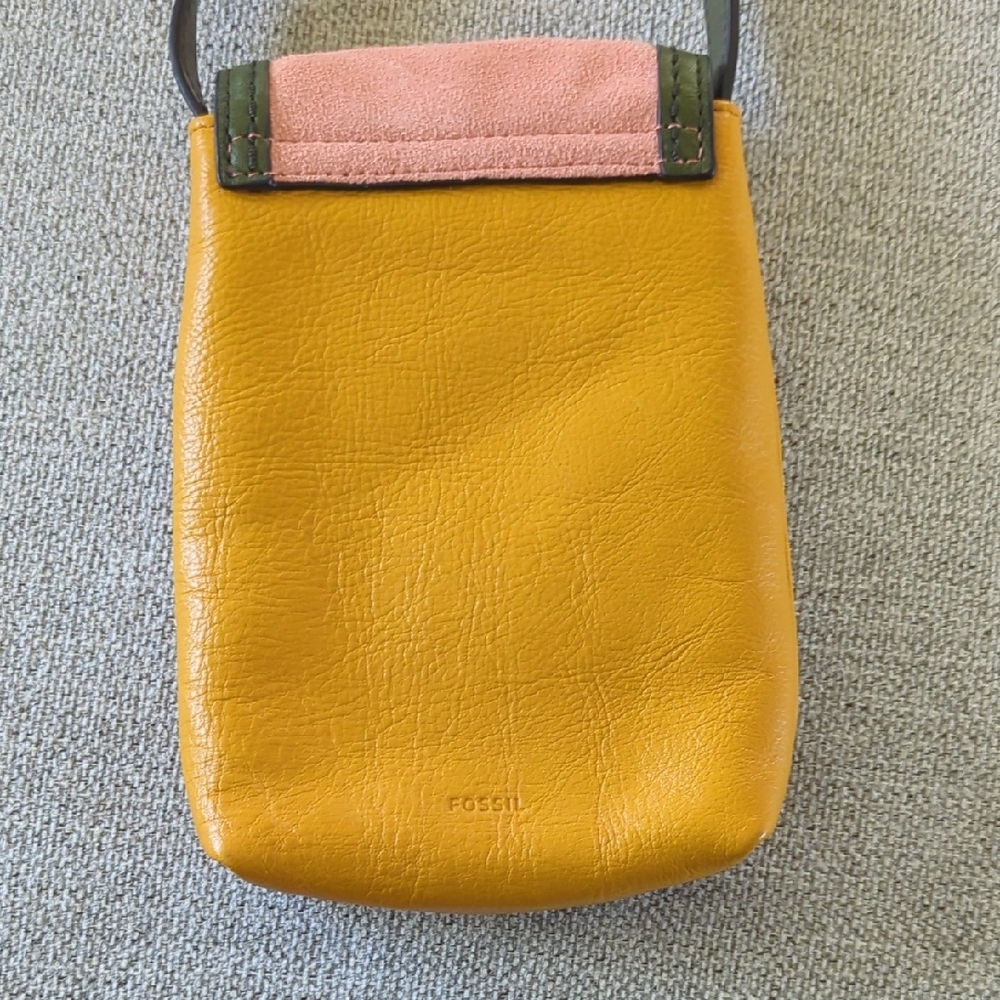 NWT Fossil Leather Yellow and Pink Crossbody Bag - Picture 3 of 3